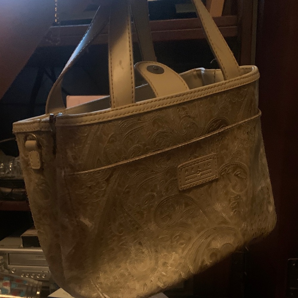Relic Beige Embossed Handbag!